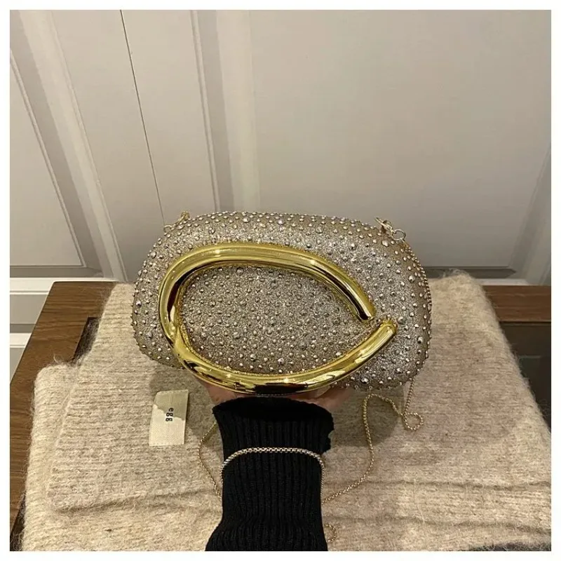 sac-a-langer-minimaliste-haut-de-gamme-sac-bandouliere-unique-pour-les-loisirs-sac-a-bandouliere-en-cuir-texture-original-pour-femmes