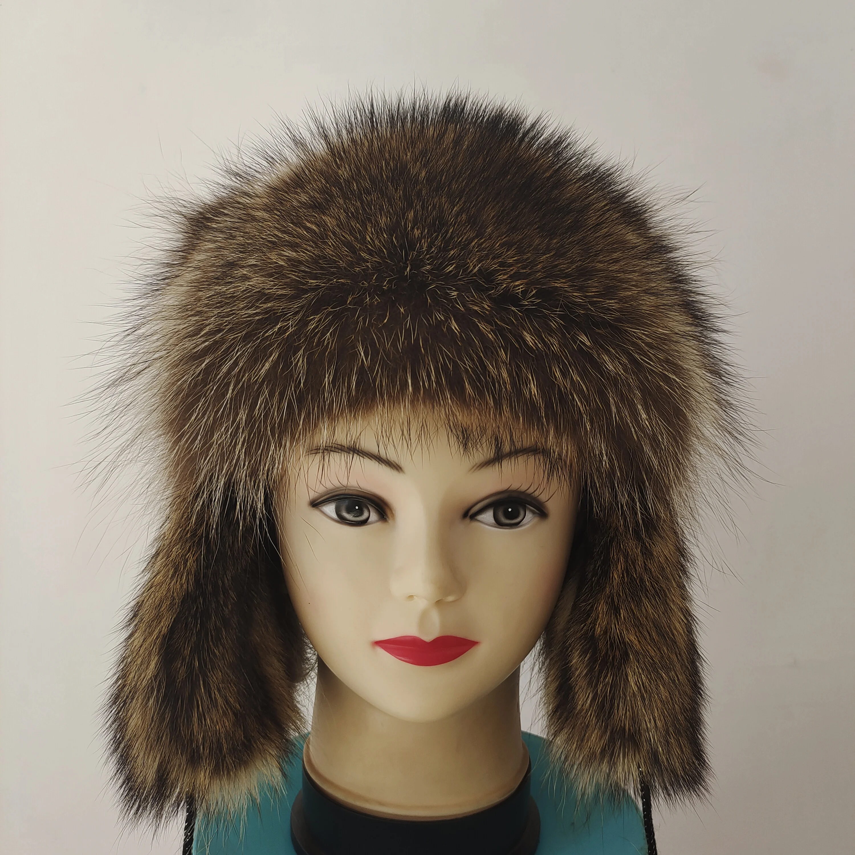 Raccoon fur hat winter  natural color beret for warmth and outdoor use New style One size fits all