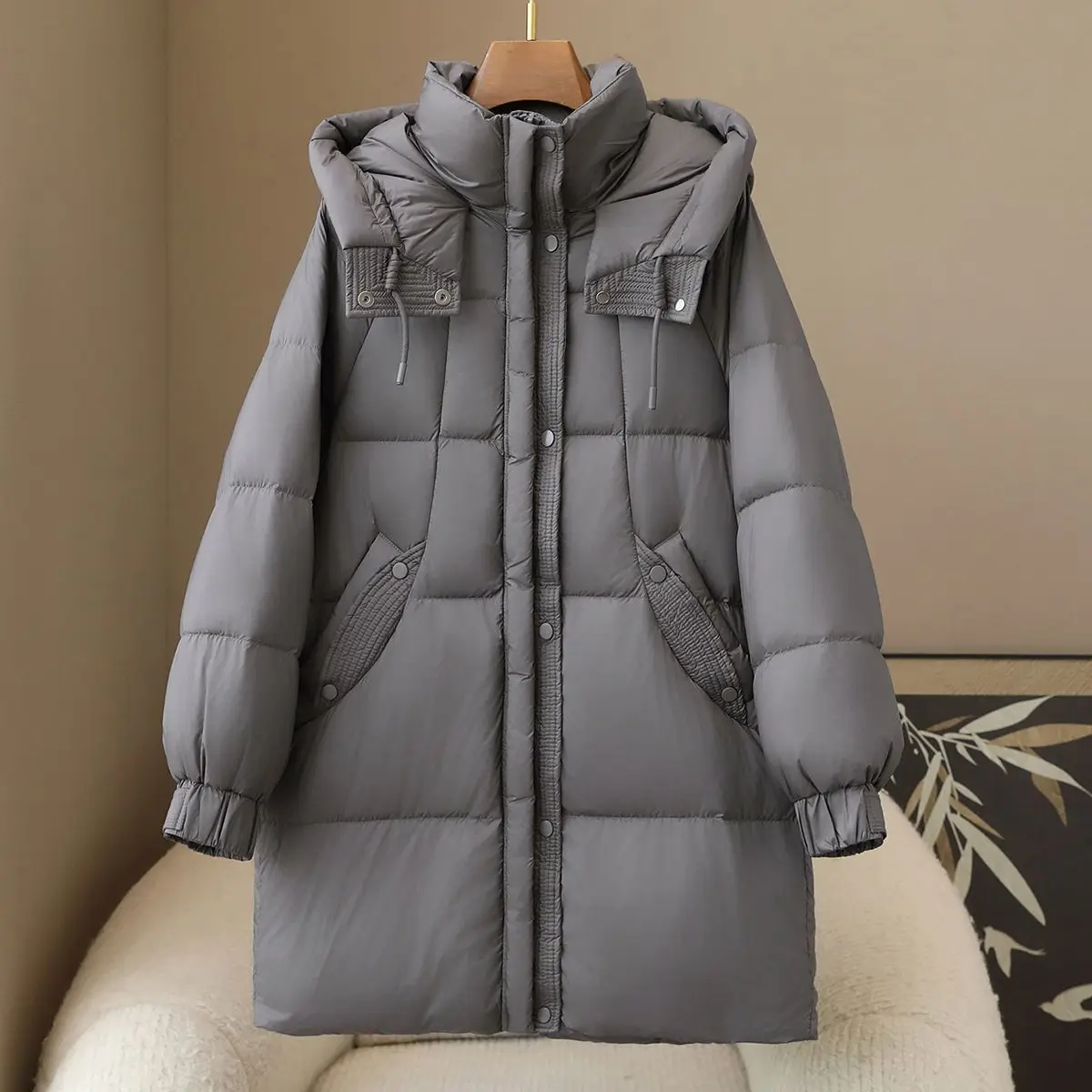 High Quality 90% White Duck Down Jacket 2025 Autumn New Style Women's Fashionable Hooded and Cold Resistant Jacket