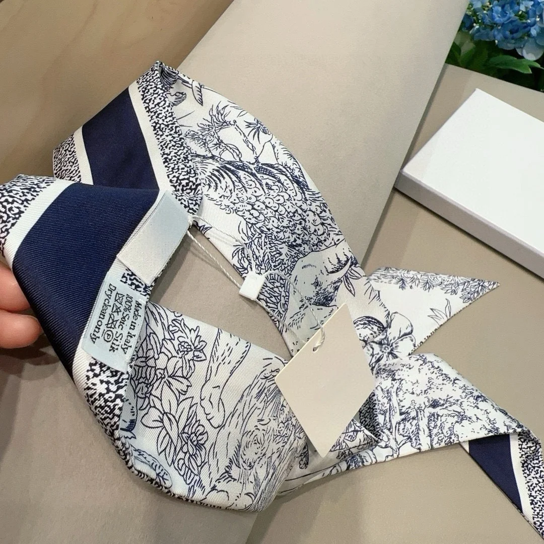 

Luxury Brand Bag Strap Wraps Silk Scarf Made of Premium Silk Can Be Used As A Headscarf Wristband or Perfect Gift 6*100cm