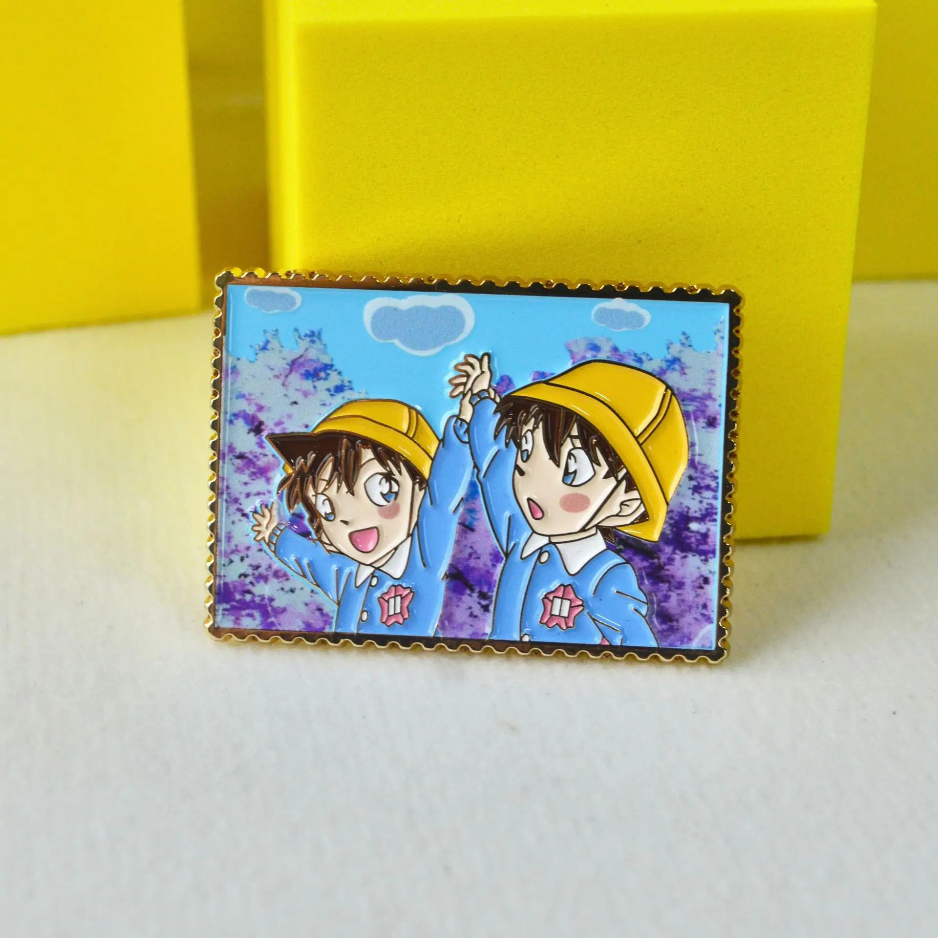 Anime Detective Conan Pins Pendant Kudou Shinichi Mouri Ran Metal Badges Manga Brooches for Bag Backpack Clothing Lapel Cosplay