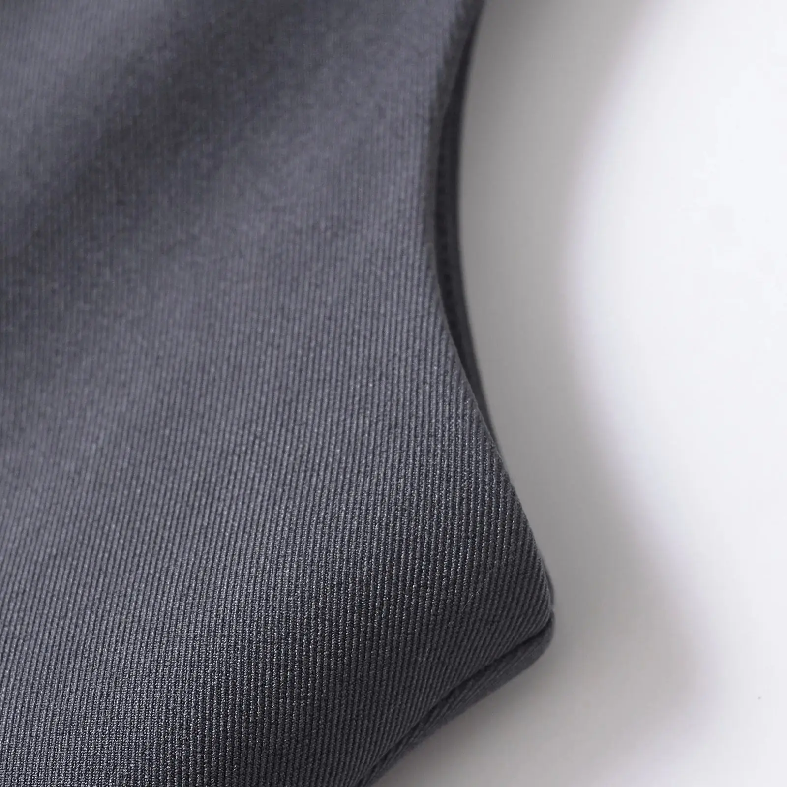 グレーのベスト女性フレンチレトロターンダウンカラーノースリーブショートジャケット新しいオフィススリムチョッキレディトップ8073239