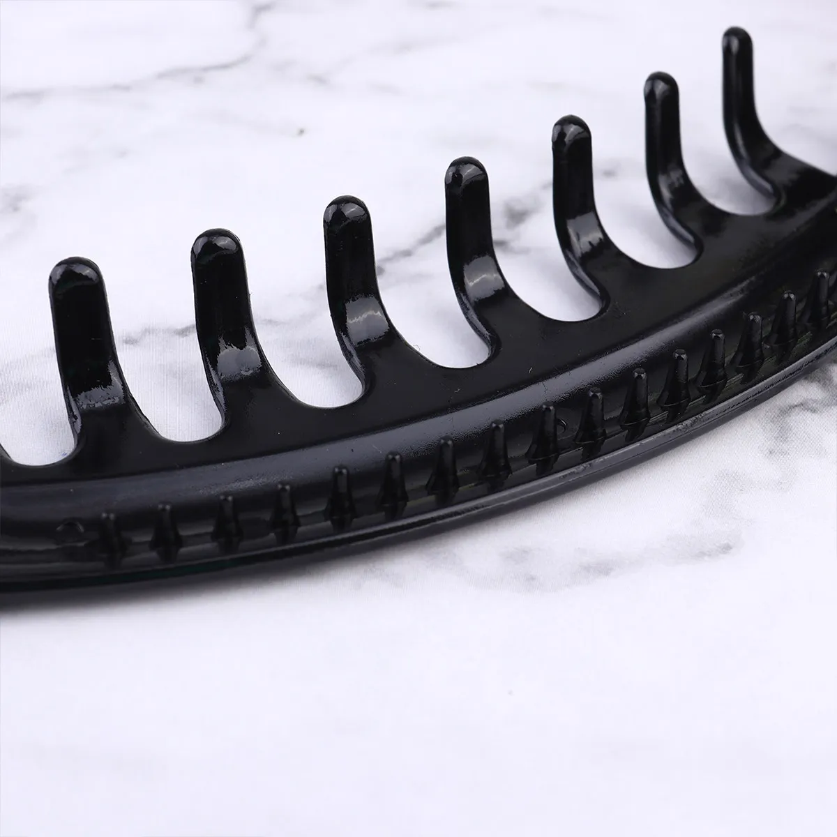 

10Pcs Ponytail Banana Clips Fashion Fishtail Hair Clamps Strong Hold No Slip for Daily Styling Various Hairstyles Black 2 Styles