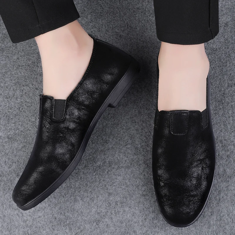 New Genuine Soft Cow Leather Men Soft Anti-slip Shoes Elevator Design Platform Sneakers Man Loafers Male Moccasins Driving Flats