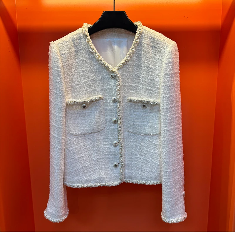 

Peoq Brand Commuter Sle White Pearl Collar Single Button Jaet Fall 2025 New Heavy Embroidery Versatile Women's Top