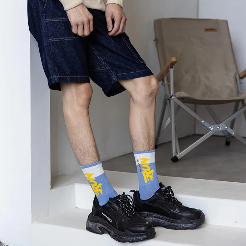 スポーツソックス 通気性 吸汗性 ランニング バスケットボールソックス 速乾性 アウトドアスポーツ トレンド ミッドカーフ サイクリングソックス