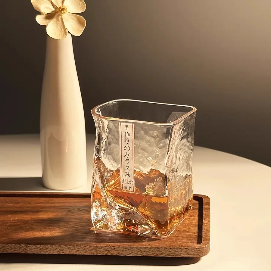 EDO Designer Kazazumi Handmade Japanese Whisky Artwork Wine Cup Wind-holding Random Modeling Design Creative Whiskey Glass