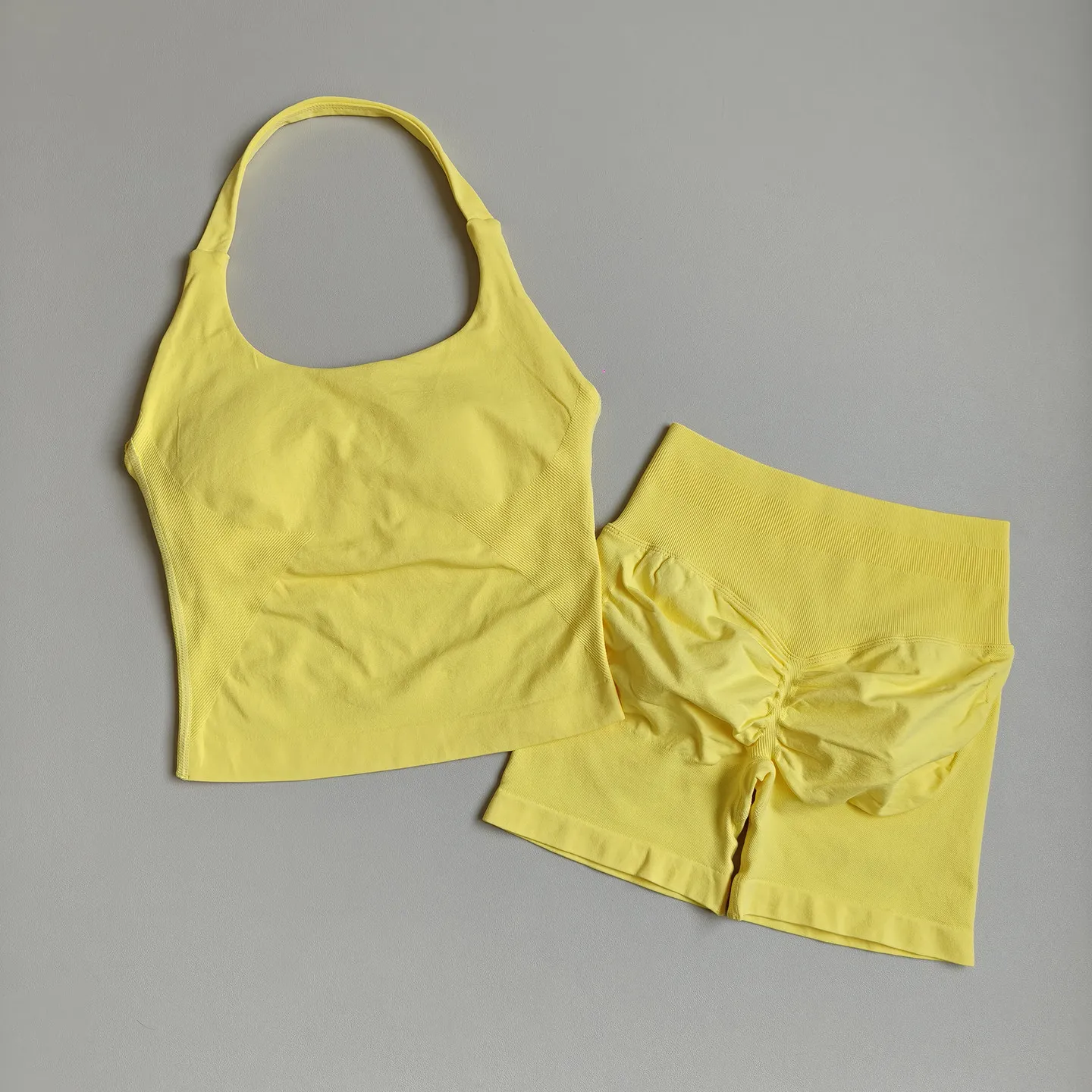 2-teiliges Damen-Sportset, Rückenfreies Neckholder-Top, Hochgeschnittene Nahtlose Dehnbare BHs, Shorts-Anzug, Fitness-Set, Workout-Bekleidung – Detail 10