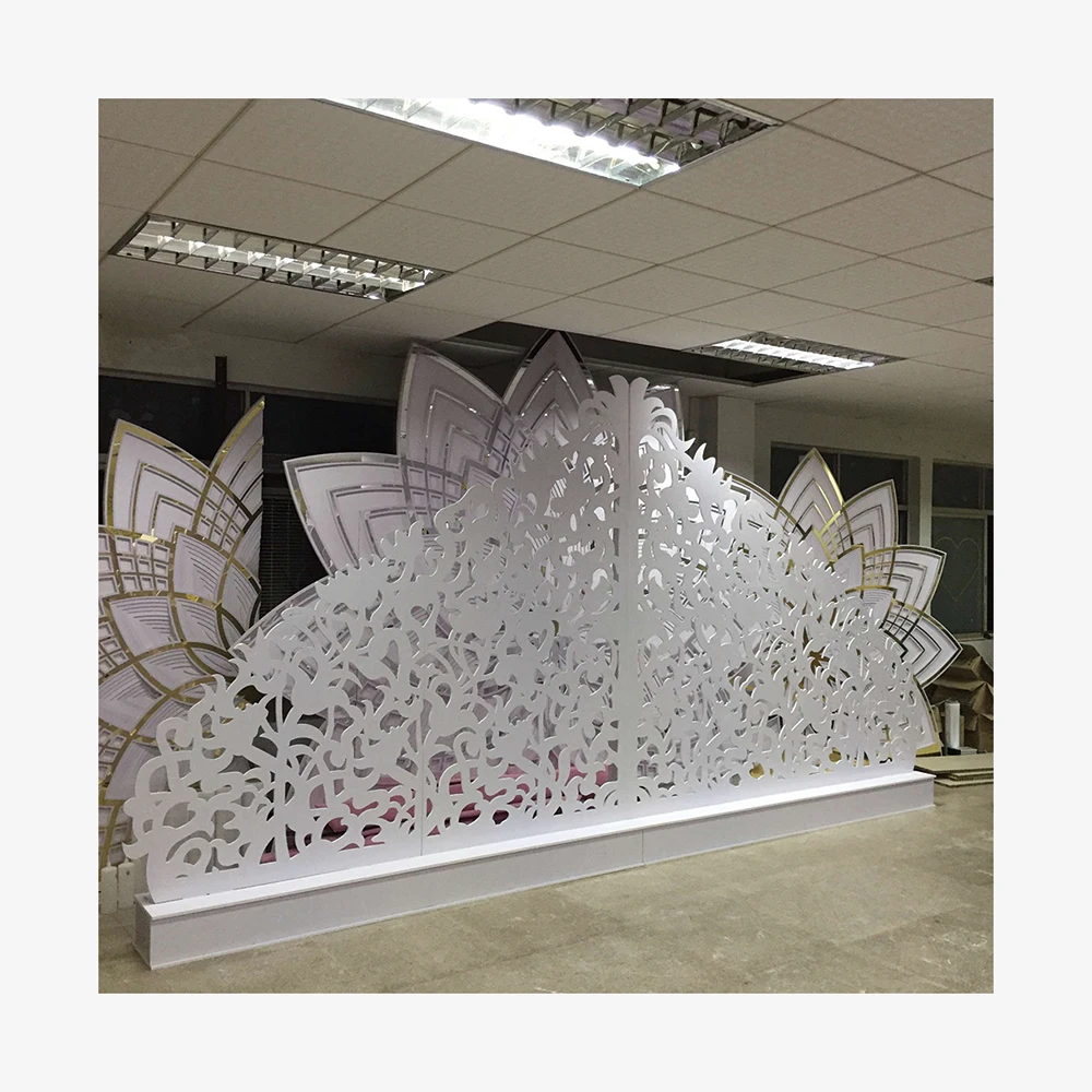 

Crown Shape Arch Frame Exquisite Design Hollow PVC Modern Fancy Wedding Event Banquet Backdrop Wedding for Decoration Backdro