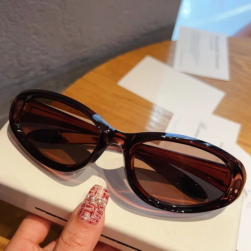 

New Y2K Retro Oval Sunglasses Luxury Fashion Women Sexy Streetwear Sun Glasses Men Outdoor Cycling Hiking Sports UV400 Shades