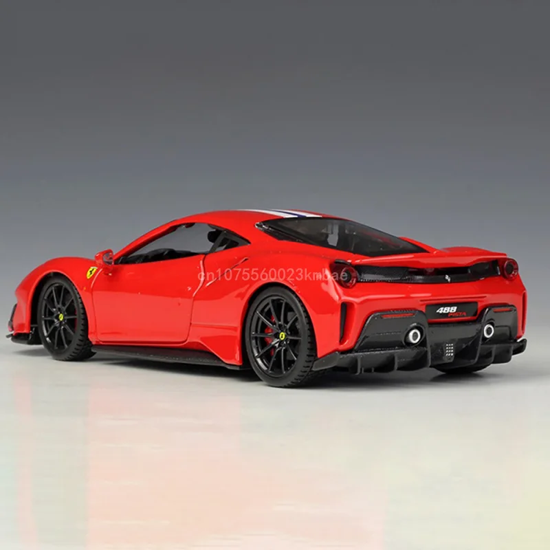 Maisto Ferr 488 Pista Sports Car Model 1:24 Diecast Alloy Simulation vechile Model Collection Home Decoration Ornament Toy Gifts