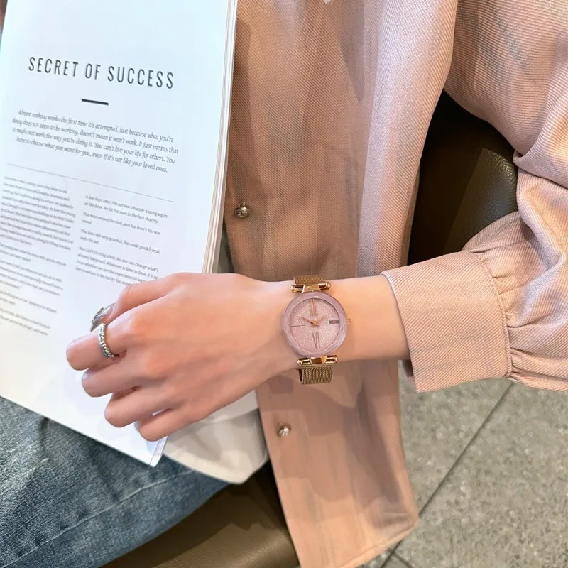 New student fashion trend starry sky ladies hand watch niche water luxury high-end quartz watch casual birthday gift