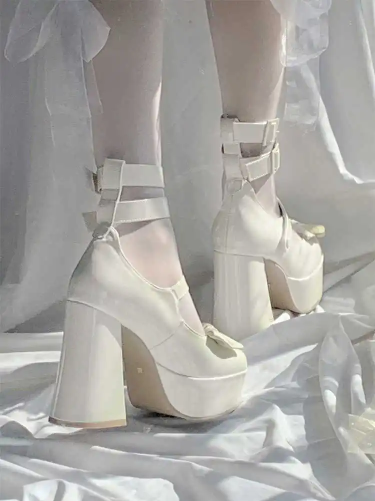 Wysokie obcasy damskie z jedną linią pasek z klamrą płytkie usta pojedyncze buty z okrągłą głową w stylu BowFairyStyle hurtowo dla handlu