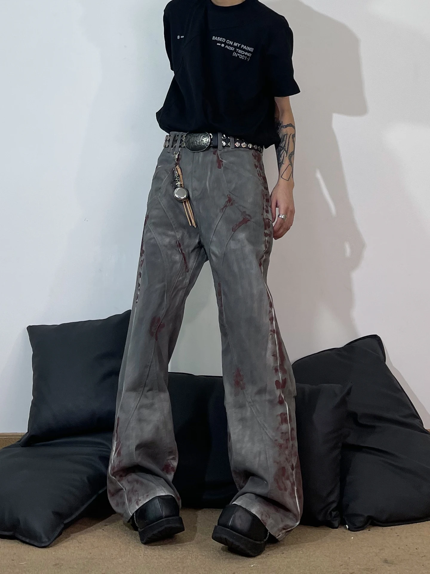 

Retro American High Street Bleach Tie Dye Deconstructed Patchwork Flared Denim Jeans Men Loose Straight Casual Pants Women