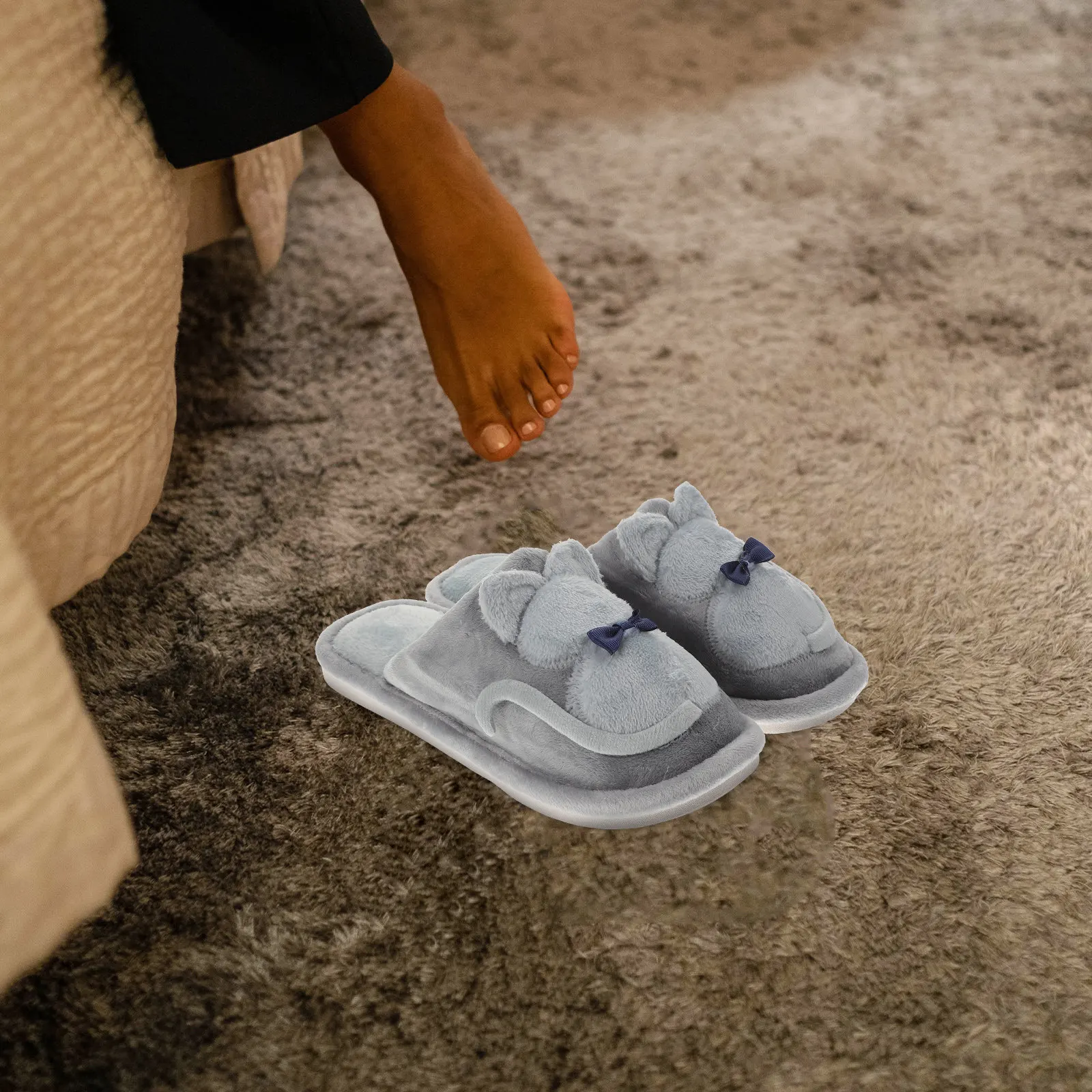 1Pair Cartoon Cat Shape Warm Kids Slippers Semi-Enclosed Home Winter Cotton Slippers Boys Girls Size 22Cm Watermelon Red
