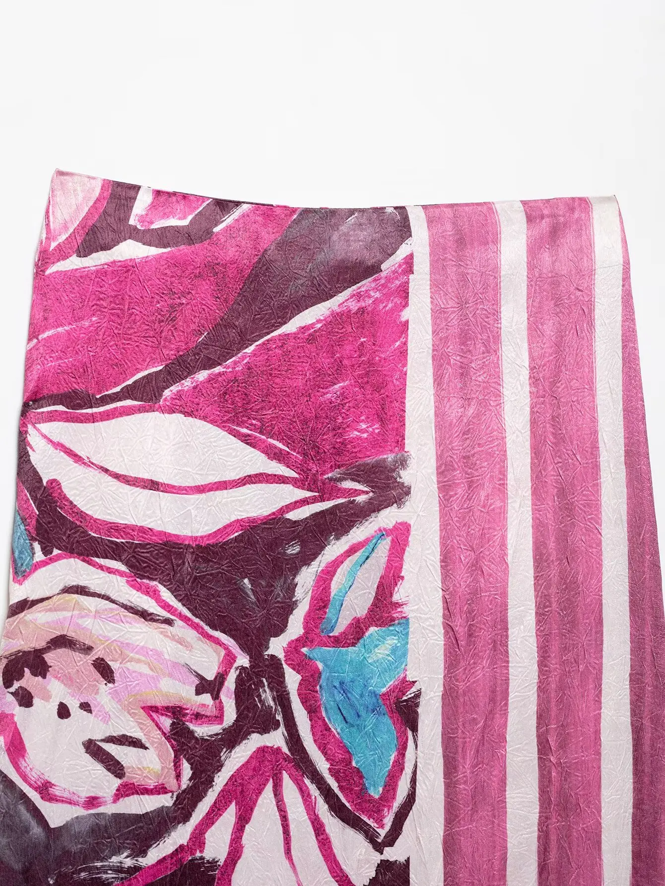 エレガントな女性のファッションストライプ花パッチワークプリントバックスプリットミディスカート段段faldas mujer女性の夏のサイドジッパースカートQUN9078