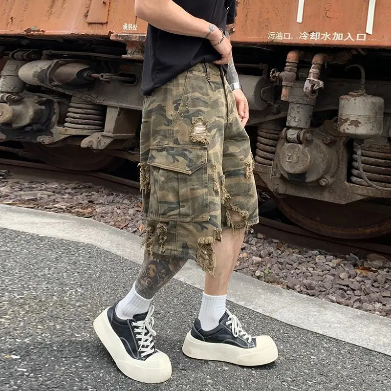 Spring Summer New Washed Heavy Industry Damaged Stone Grinding Old Retro Loose Wide Leg Water Mark Camouflage Tooling Shorts Man