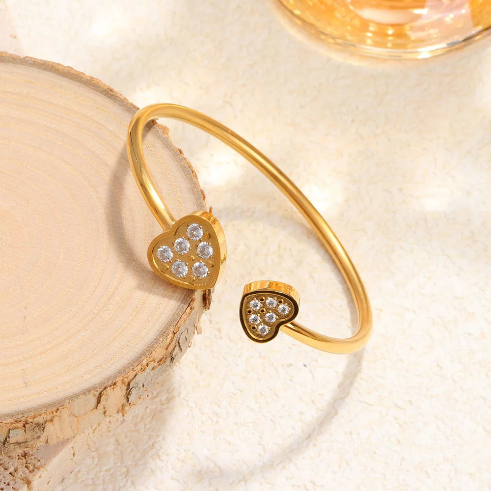 

Браслет с открытым цирконом из нержавеющей стали 18 карат с тонкой талией в виде персикового сердца, легкая роскошь, социальная, вечеринка, повседневное использование, самодохранитель, подарок