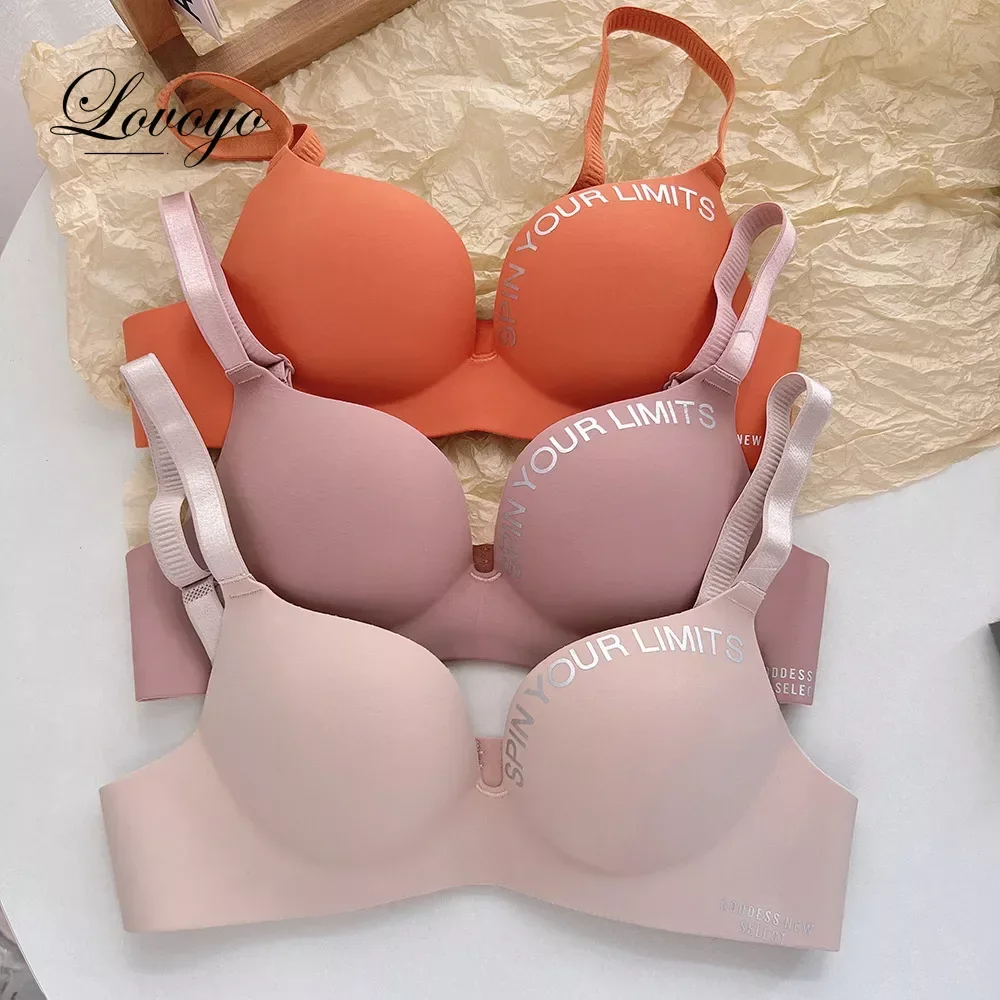 Sujetador Sexy sin costuras para mujer, Bralette Push Up, ropa interior sin aros, lencería femenina con patrón de letras, tres cuartos