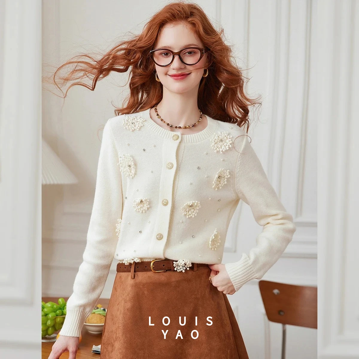 

LOUISYAO Fashion Gentle Knitwear 2025 Autumn Winter New Sweet Knitted Coat Original Design Floral Beaded Knitted Cardigan