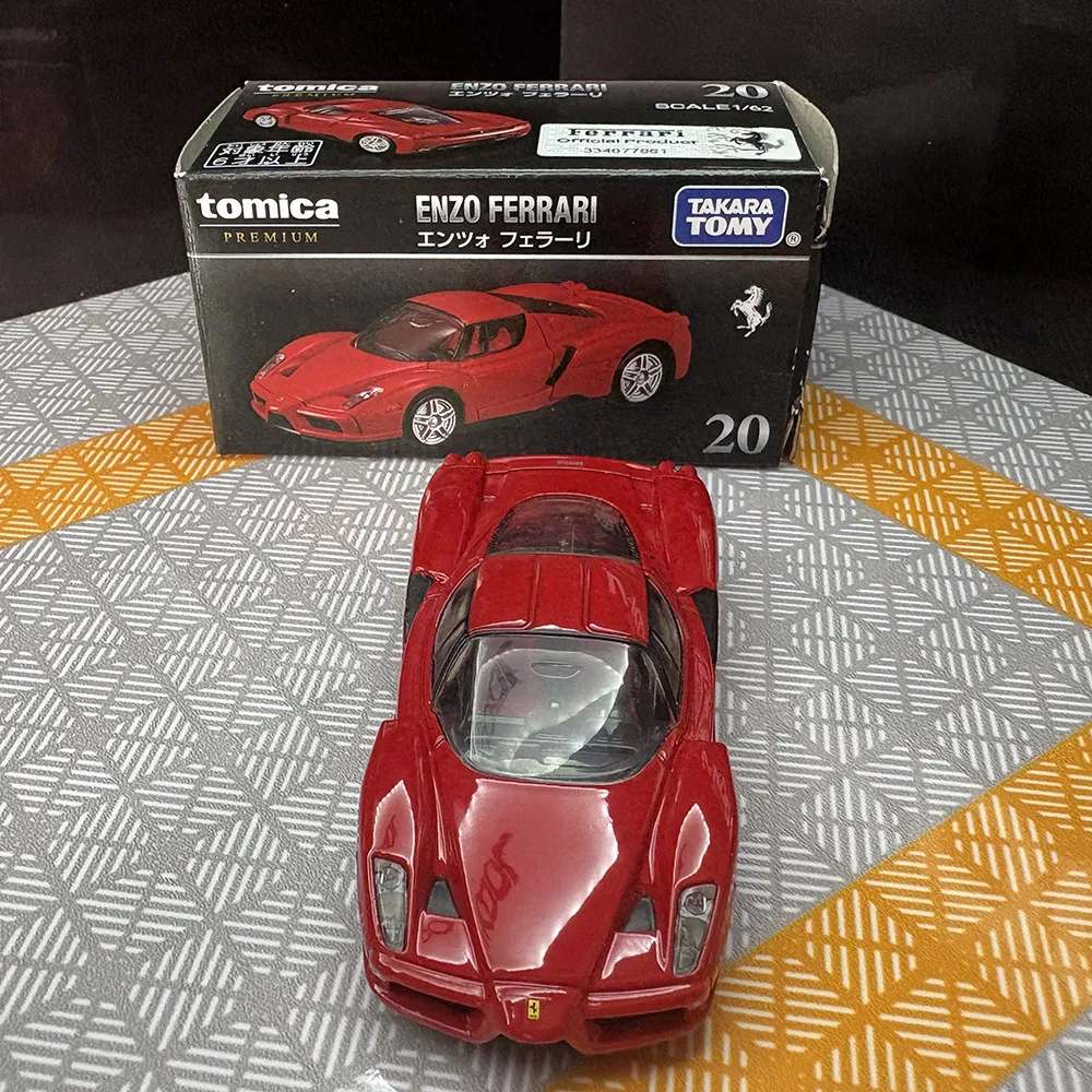 

Коллекционная металлическая миниатюрная машинка Takara Tomy Tomica Premium 20 Enzo Ferrari 1:64, литая под давлением, для детей