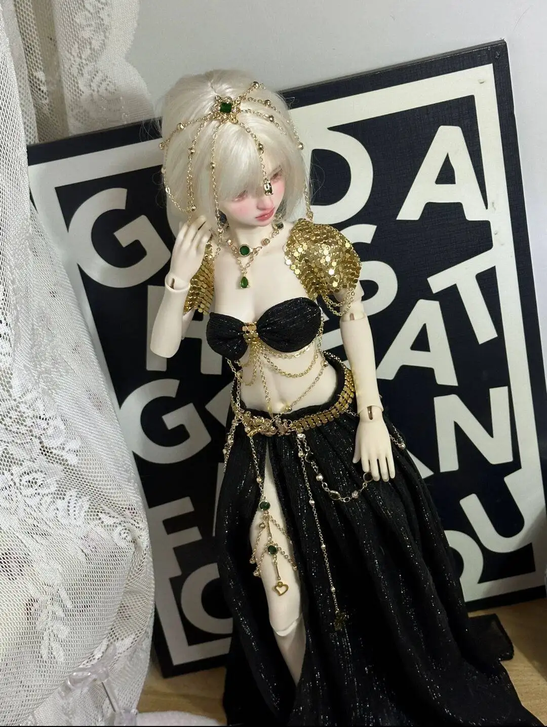 1/3 1/4 인형 소년과 소녀 옷 드레스에 적합한 옷 BJD 인형 드레스 옷만 판매