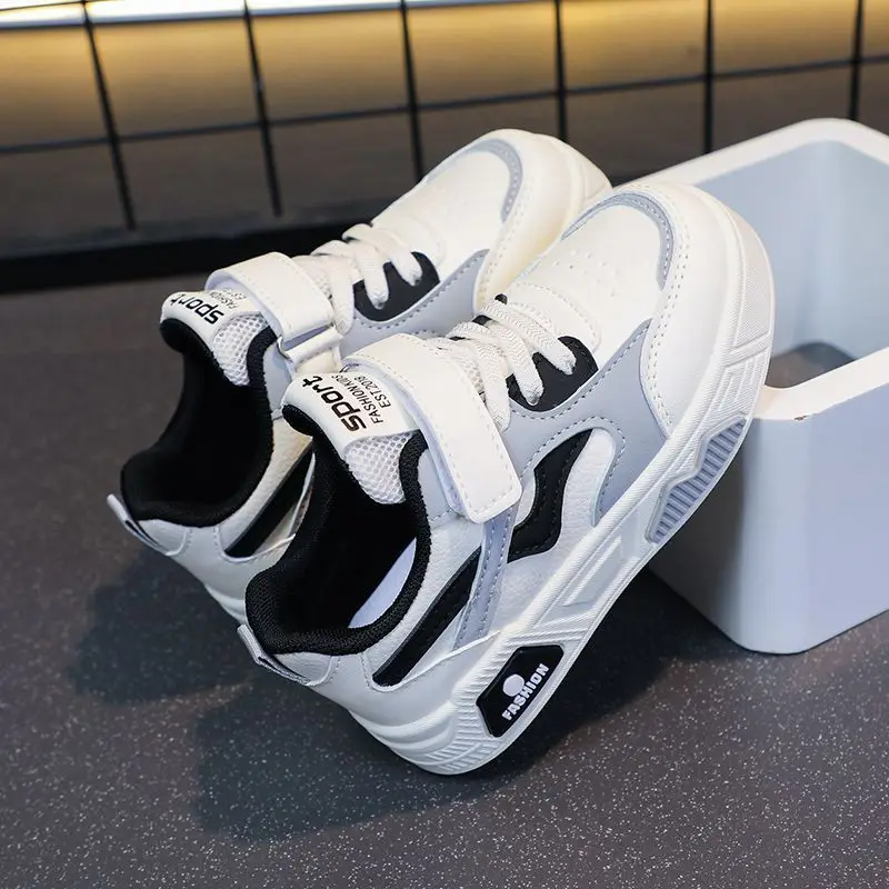

Boys Girls Lightweight Low Cut Leather Casual Sneakers Firm Sole Kids Shoes 2026 Spring Autumn New Big Kids Fashion​