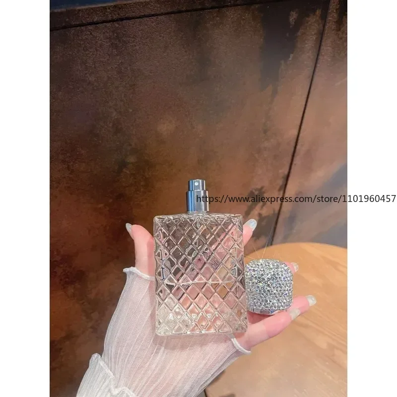 

Стеклянный флакон-распылитель для парфюма, 100 мл