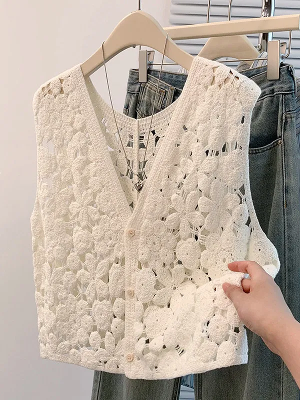 Women's Hollow out Short Vest Summer Flower Embroidery Design Sleeveless Top Outerwear Cover up Breathable Pure Cotton V-Neck