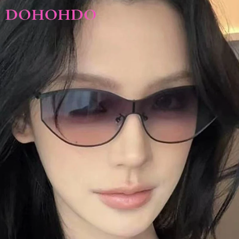 

Steampunk Y2K Trendy Personality Women Sunglass Luxury Brand Hip-hop Eyewear Driving Shades Summer Traveling Men Sunglass UV400