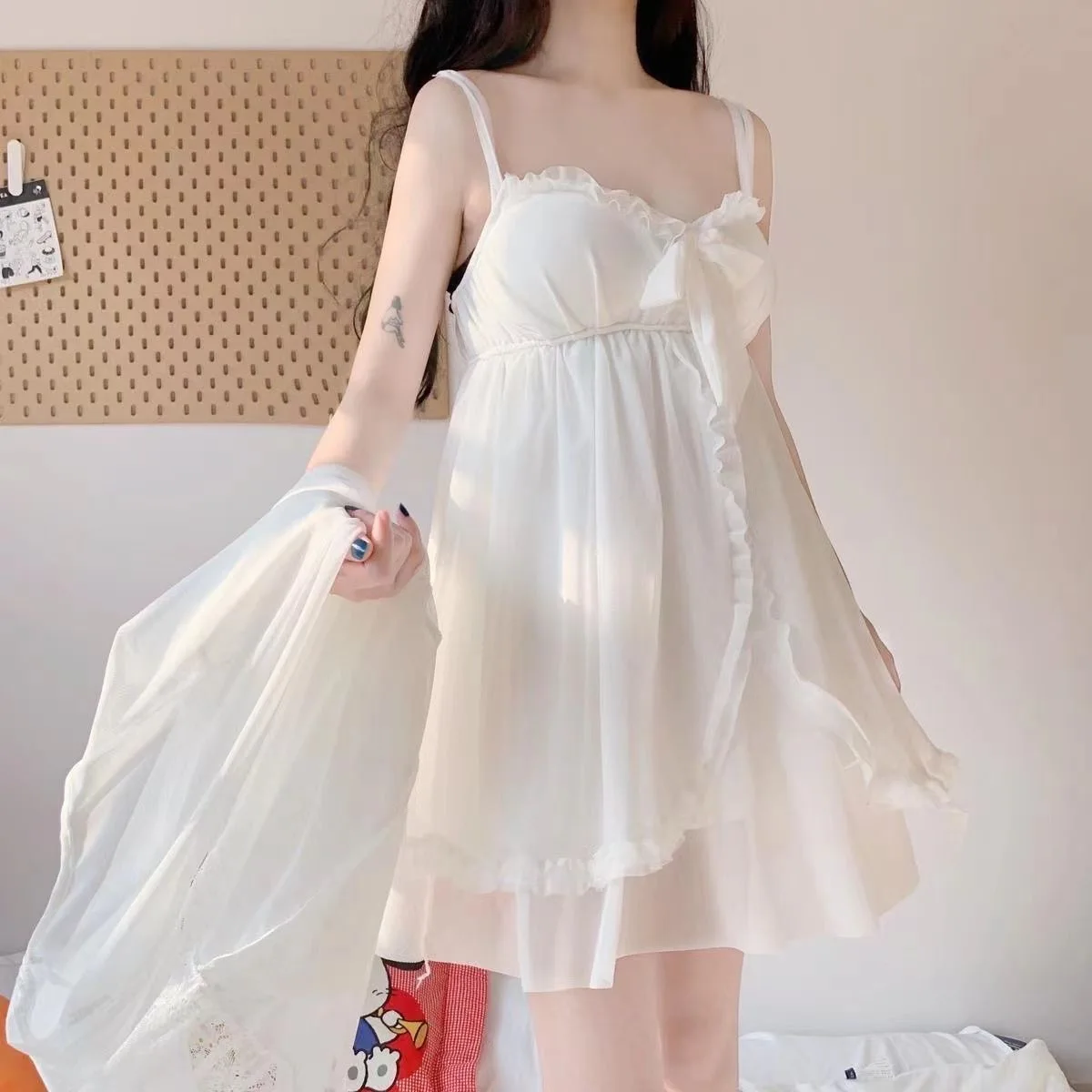 High Quality Hot Elegant Sweet Simple Solid White Women Robe Gown Sets Chic Lace Bow Mesh Sleepwear Breathable Slim Nightdress