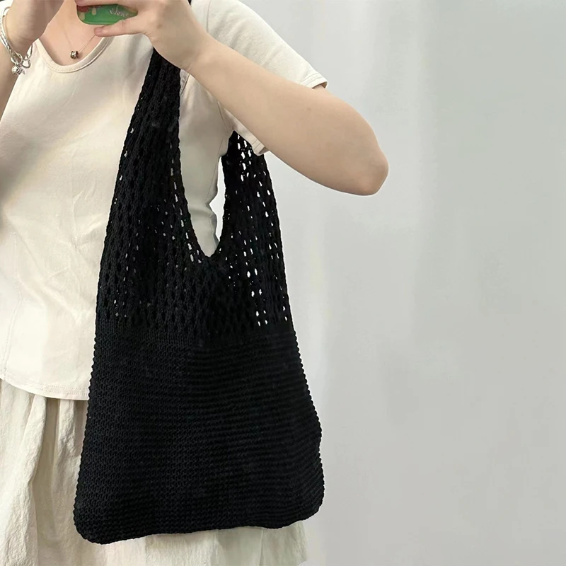 Designer Knitted High-capacity Women\'s Summer Beach Bag Casual Hollow Woven Shoulder Bag