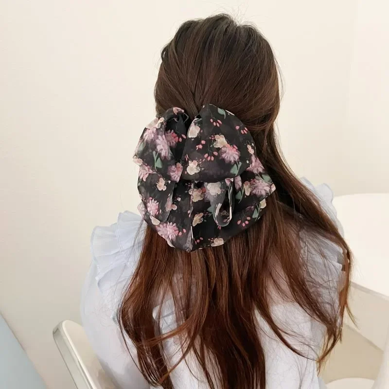 

Female New Headwear Elegant Floral Multicoloured Layers Hair Claws Women Romantic Hair Accessories Small Shark Hair Clip