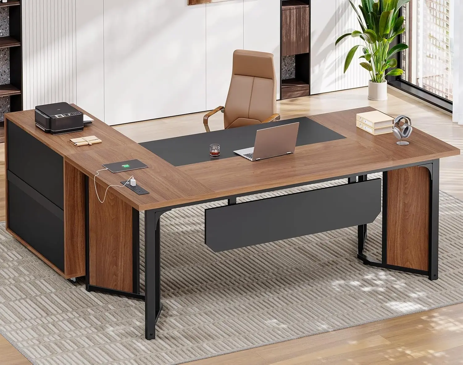 

Бестселлер: 63-дюймовый офисный стол руководителя с мобильным файловым шкафом, большой офисный стол с выдвижными ящиками, современный L-образный стол с розетками, S