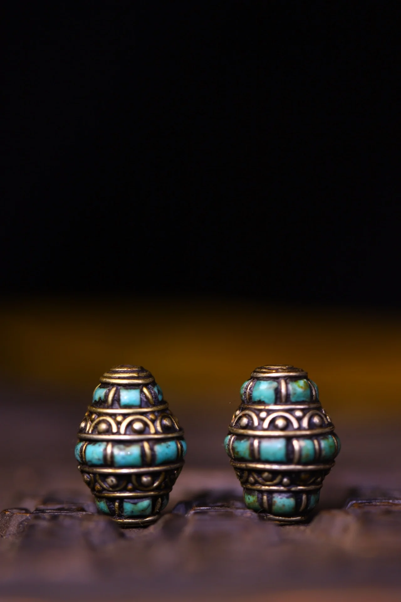 

1"Tibetan Temple Collection Old Tibetan silver Gilded Filigree Mosaic Gem Turquoise Buddha Beads A Pair Pendant Amulet Dharma