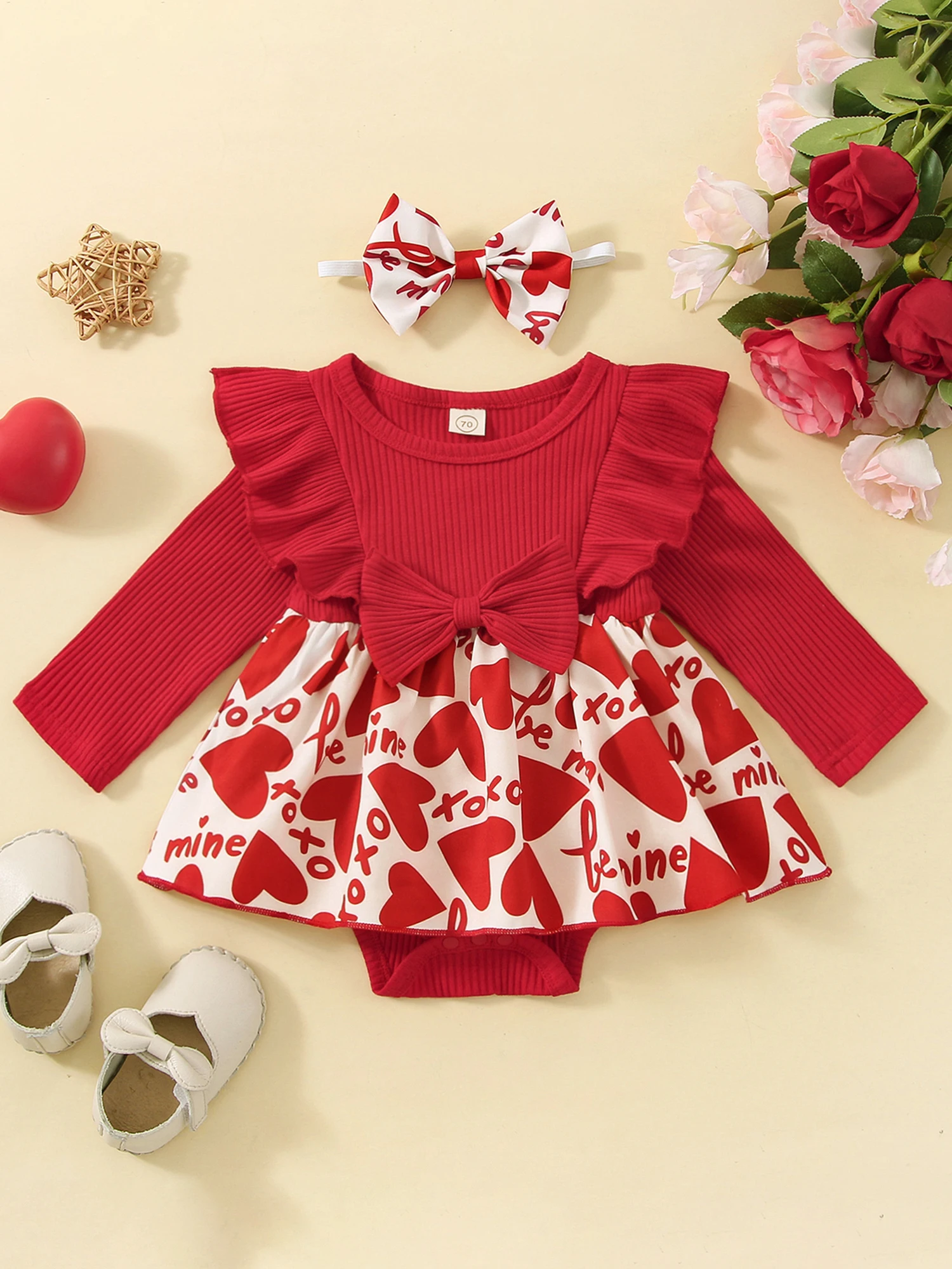 Infant Girl Heart Print Romper Dress with Long Sleeves and Round Neckline Casual Fall Outfit with Crotch Button Closure