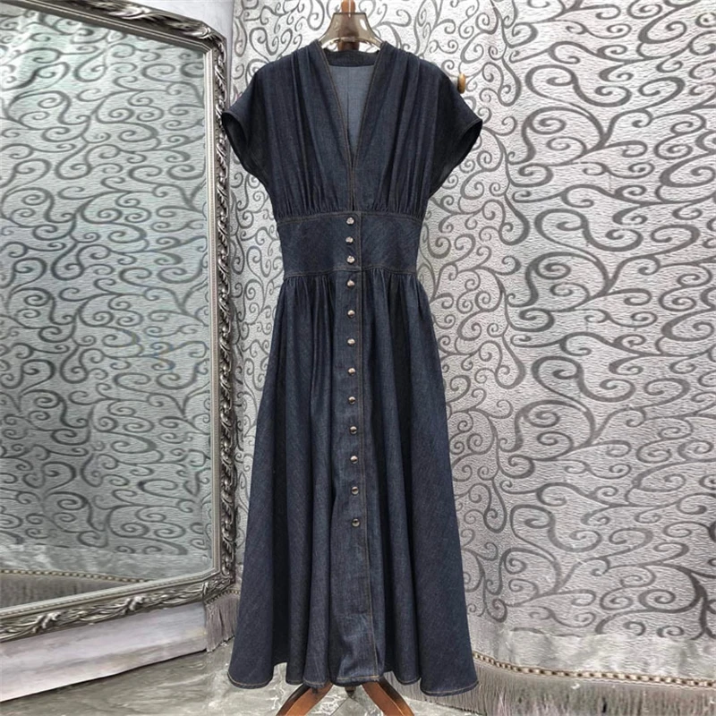 Women's Dress Retro Style Denim Sleeveless V Neck Pleated Button Comfortable Denim Dresses Female 2025 Summer New 23C3651
