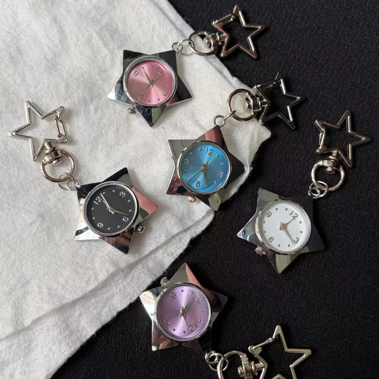 Vintage Star Pocket Watch Keychain, Lucky Clover Spring Clasp Pendant, Couple Bag & Key Hanging Ornament