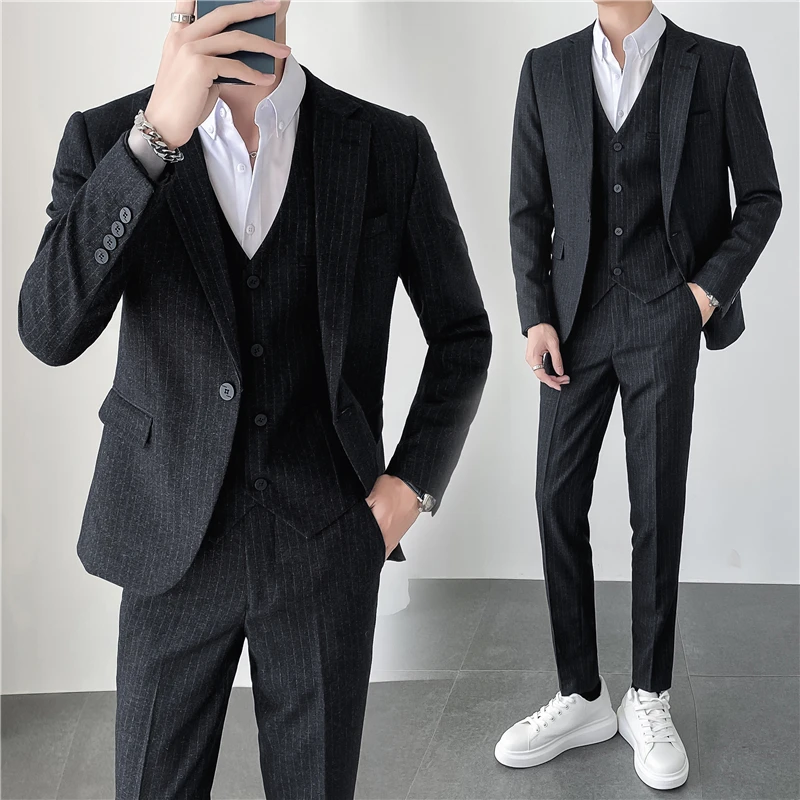 New Four Seasons (suit + vest + trousers) advanced cotton texture striped fashion casual business slim suit three-piece set