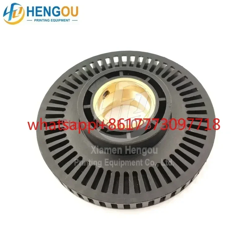 Printing machine accessories CD102 paper receiving suction wheel deceleration suction wheel suction wheel 93.526.353F