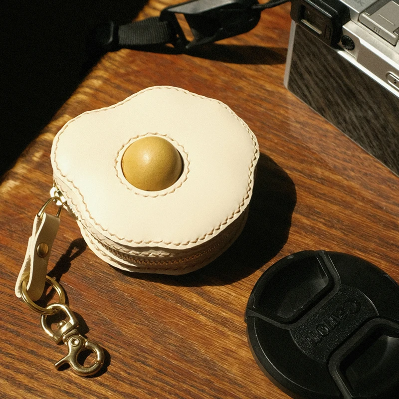

Small capacity storage bag, coin purse camera battery egg-shaped design cute and retro small crossbody bag perfect as a gift