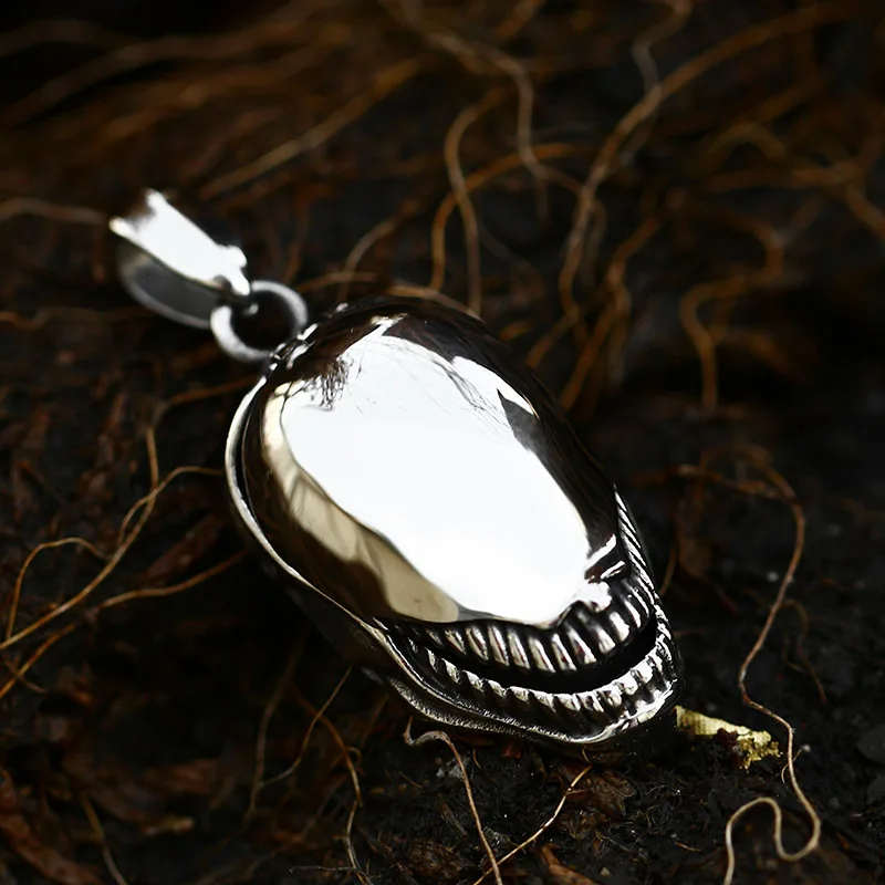 Europe and America Retro Silver Color Can Be Opened and Closed Crocodile Teeth Necklace Men Mysterious and Domineering Necklace