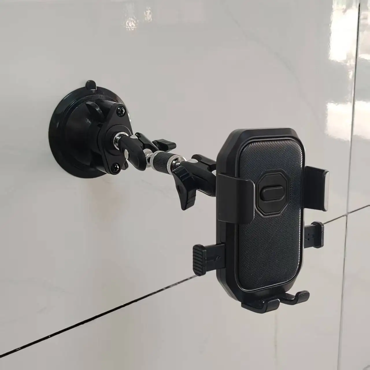

Car Phone Holder with Strong Suction Clip-on Support Bracket for Ceramic - Universal Mobile Navigation Stand