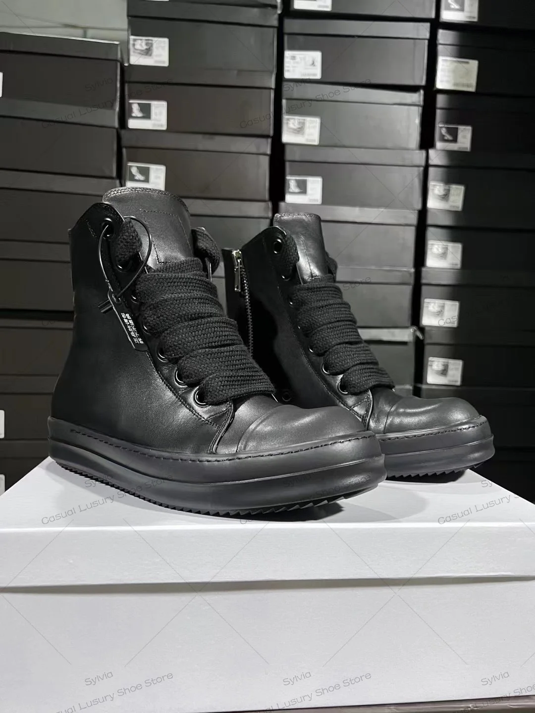 

Brand High Quality Luxury Casual Shoe Men Owen Ankle Boots Women High Top Thick Shoelaces All Black Leather Zipper Flat Sneakers