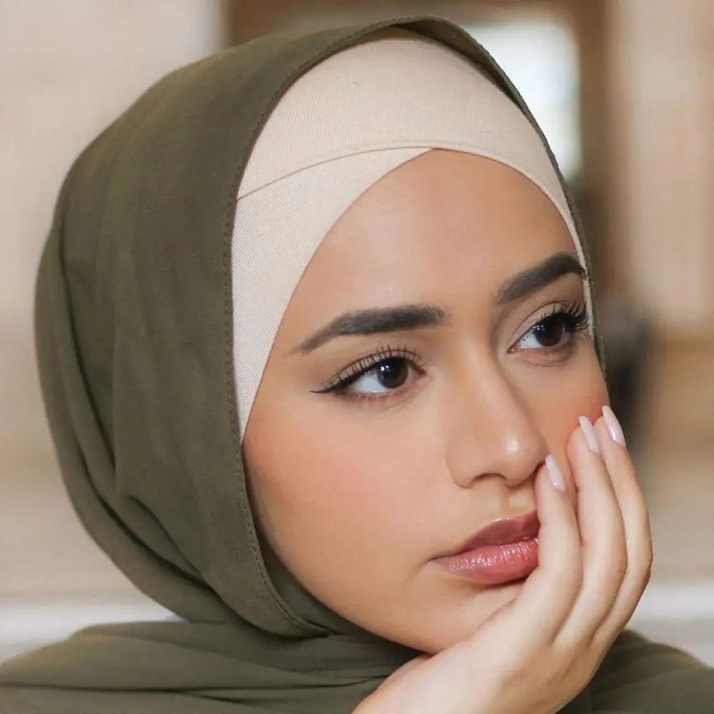 Topi syal kepala wanita, penutup kepala poliester Muslim Turban silang dahi dalam Hijab warna polos