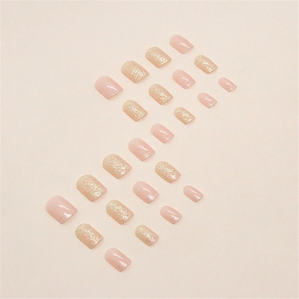 Faux ongles français doux rose nude avec design, manucure nacrée courte, paillettes à la mode, N64.Set