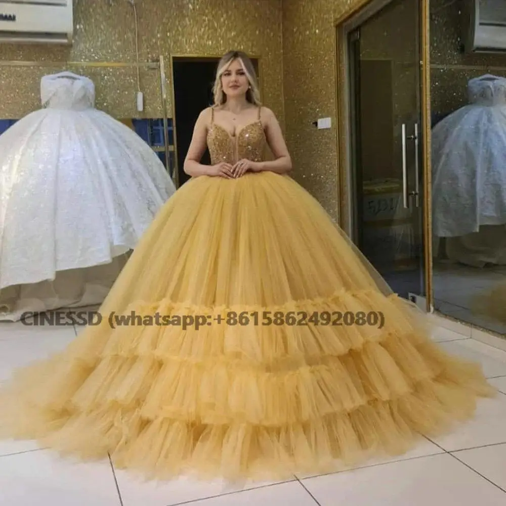 เสื้อคริสตัลแวววาวเบอร์กันดีสำหรับชุดไปงานเต้นรำ Quinceanera ชุดเดอชุดกระโปรงยาว15อันสำหรับงานพรอมหวาน16