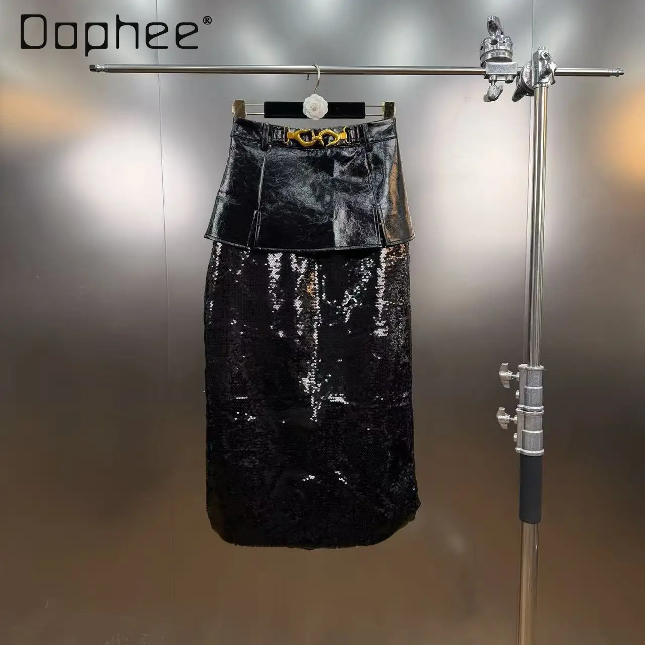 

2026 Spring New Black Sequin Metal Buckle Design PU Leather Patchwork Straight Midi Skirt Korean Chic Slim Mid-Length Skirts