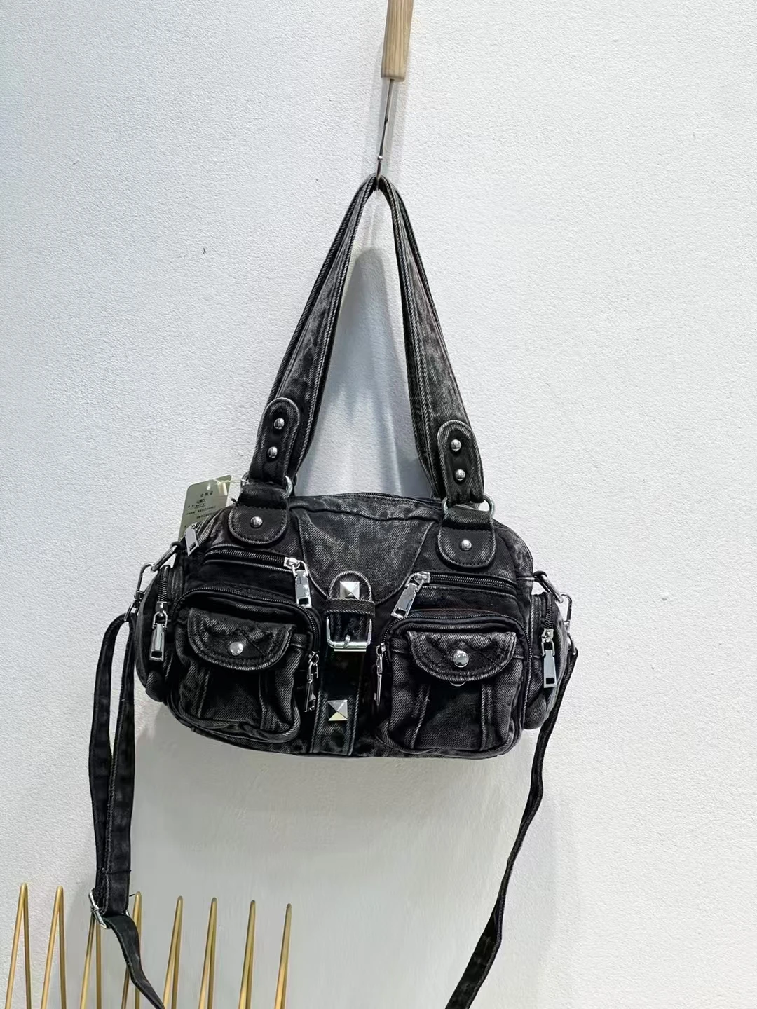 Nowość w modzie Torebki dżinsowe dla kobiet Torebka na ramię Jeans Weave Rivet Tote Bag and Handbags Hobo Bag Pockets Crossbody Purse