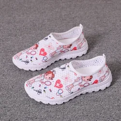 New Cartoon Nurse Doctor Print Women Sneakers Slip on Light Mesh Shoes Summer Breathable Flats Shoes Zapatos Planos